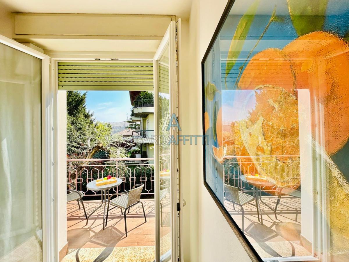 Ares Apartment - Vicino Al Lago Di Garda E Alla Stazione Treno Desenzano del Garda Exterior foto